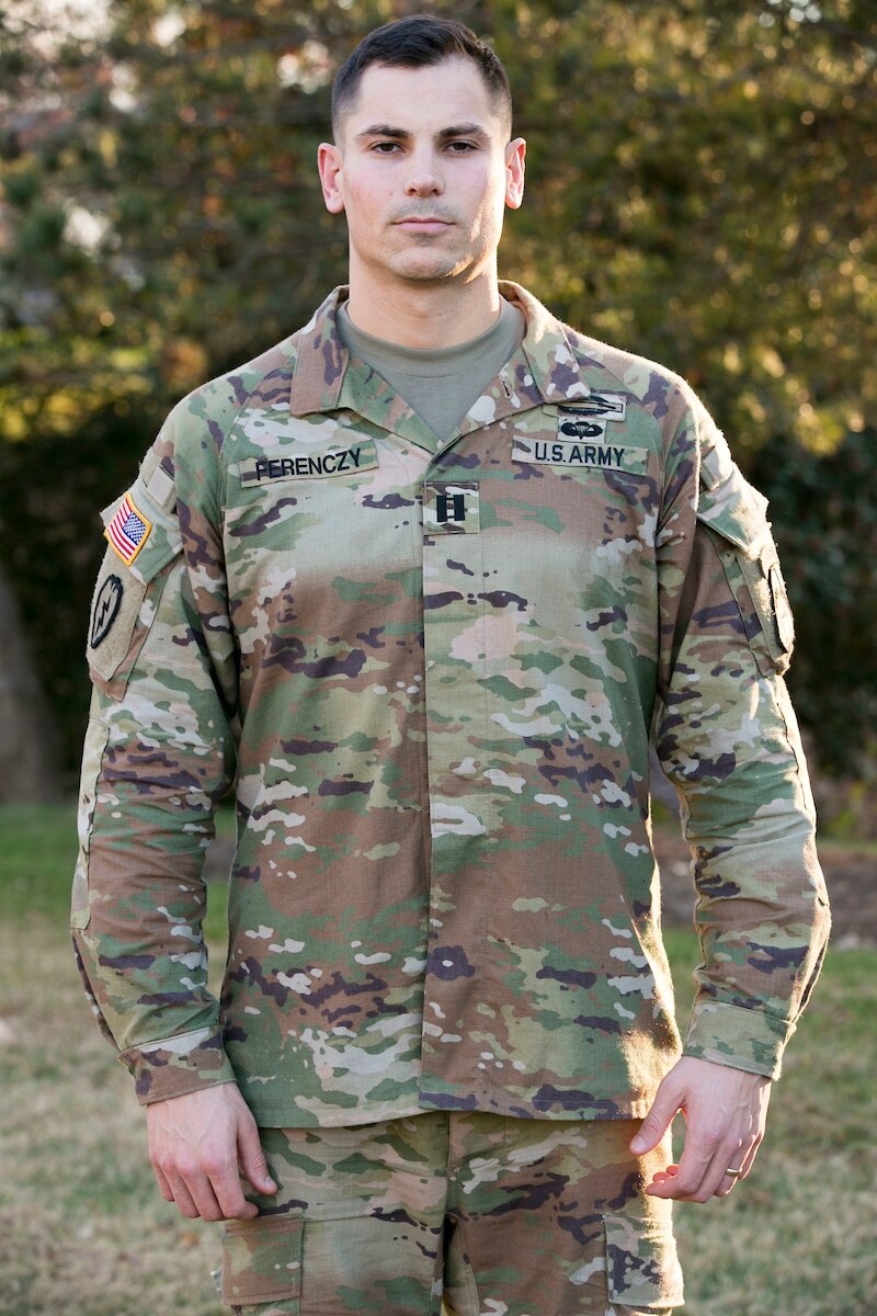 uae army uniform